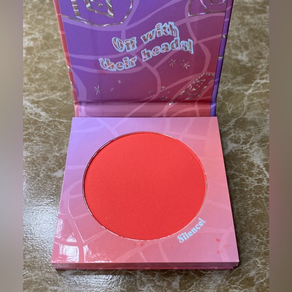 Colourpop x Alice in Wonderland Blush - Picture 3 of 3